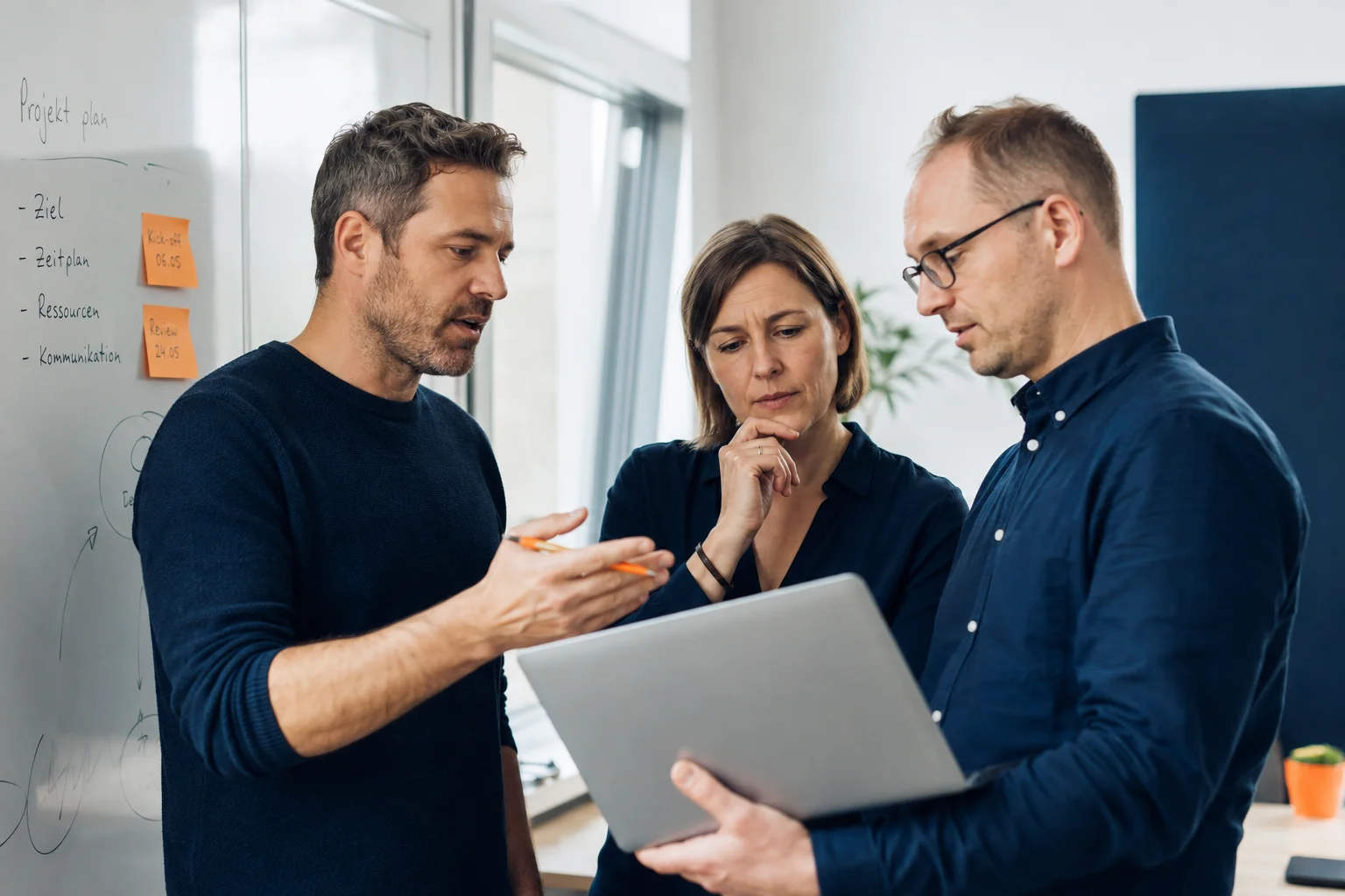 Besprechung: gemeinsam an einem Aktivierungsbaustein arbeiten